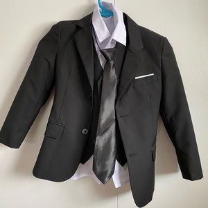5 piece Boys Black Suit size 7